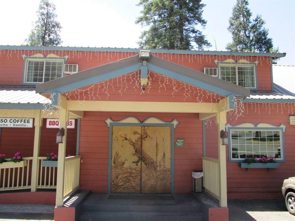 Strawberry Inn Bagian luar foto